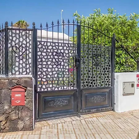 Вілла Casa Mojo Las Villas